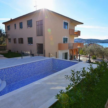 Apartments Villa Coratina Trogir Extérieur photo