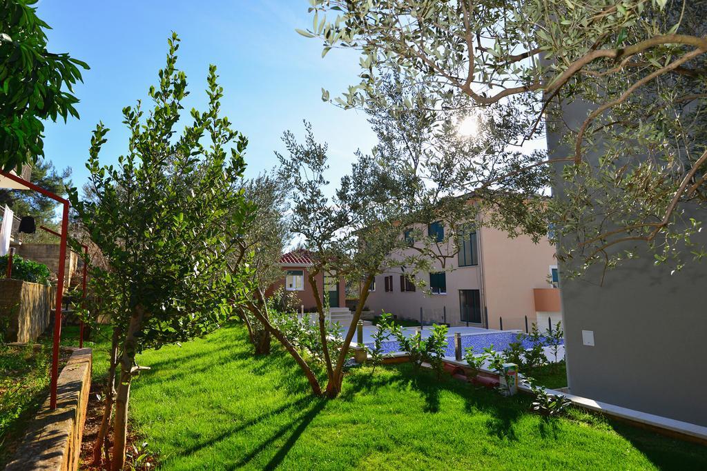 Apartments Villa Coratina Trogir Extérieur photo