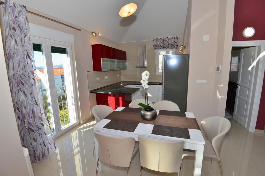 Apartments Villa Coratina Trogir Extérieur photo