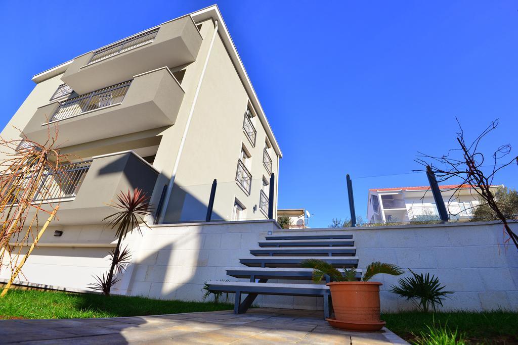 Apartments Villa Coratina Trogir Extérieur photo