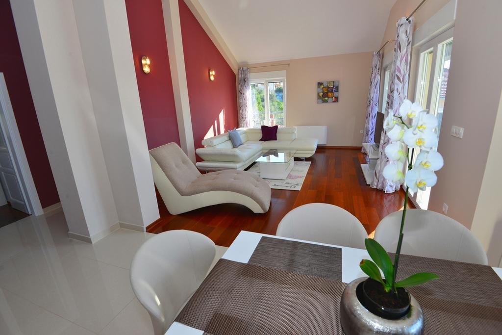 Apartments Villa Coratina Trogir Extérieur photo