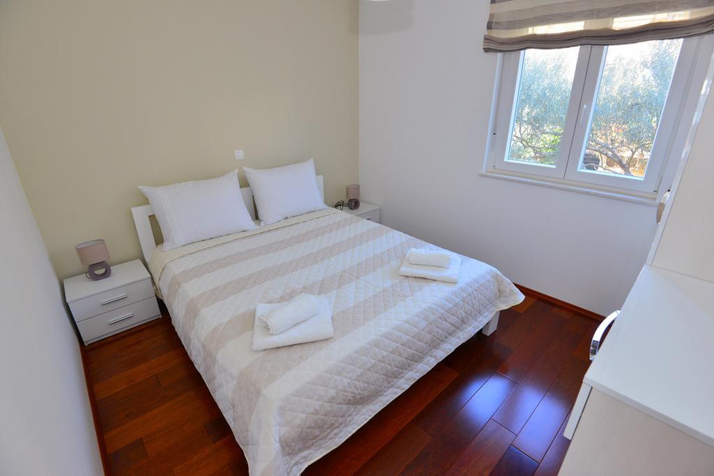 Apartments Villa Coratina Trogir Extérieur photo