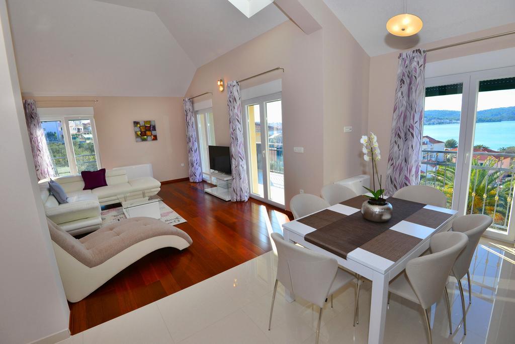 Apartments Villa Coratina Trogir Extérieur photo
