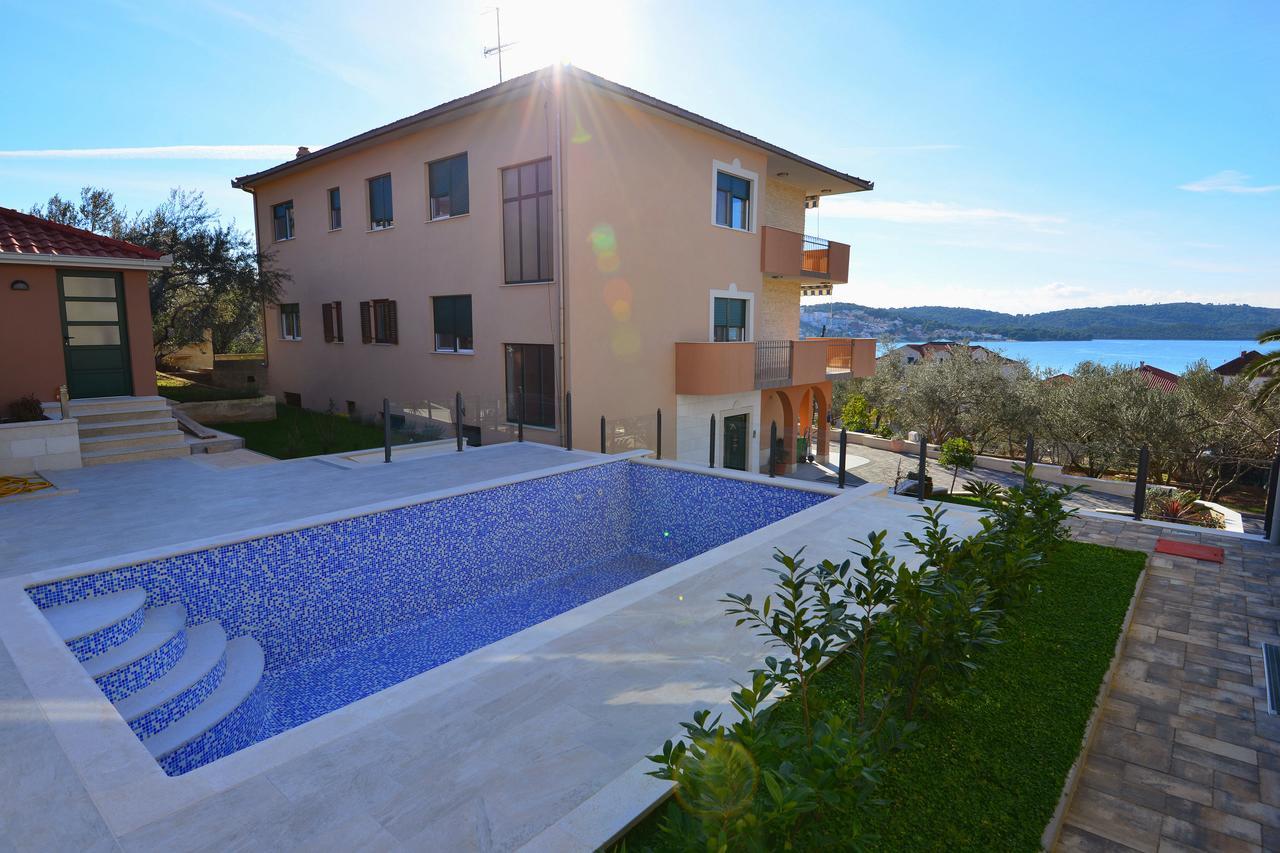 Apartments Villa Coratina Trogir Extérieur photo